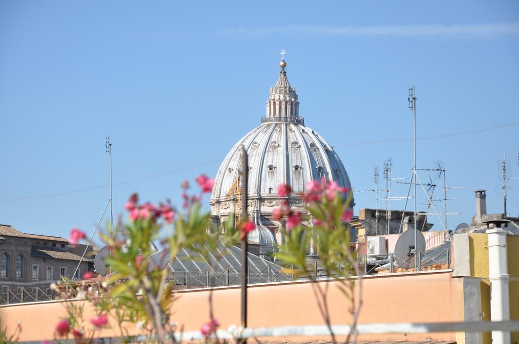 Le Di Via Ottaviano - In 2* Rome