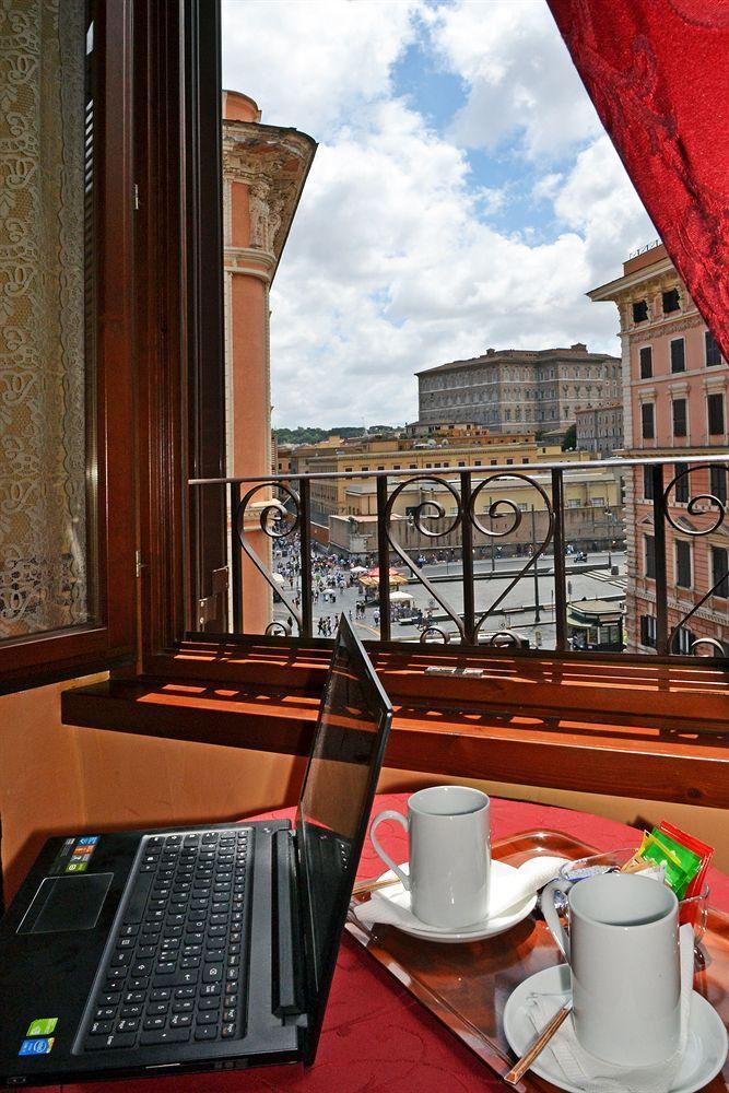 Le Di Via Ottaviano - In Rome