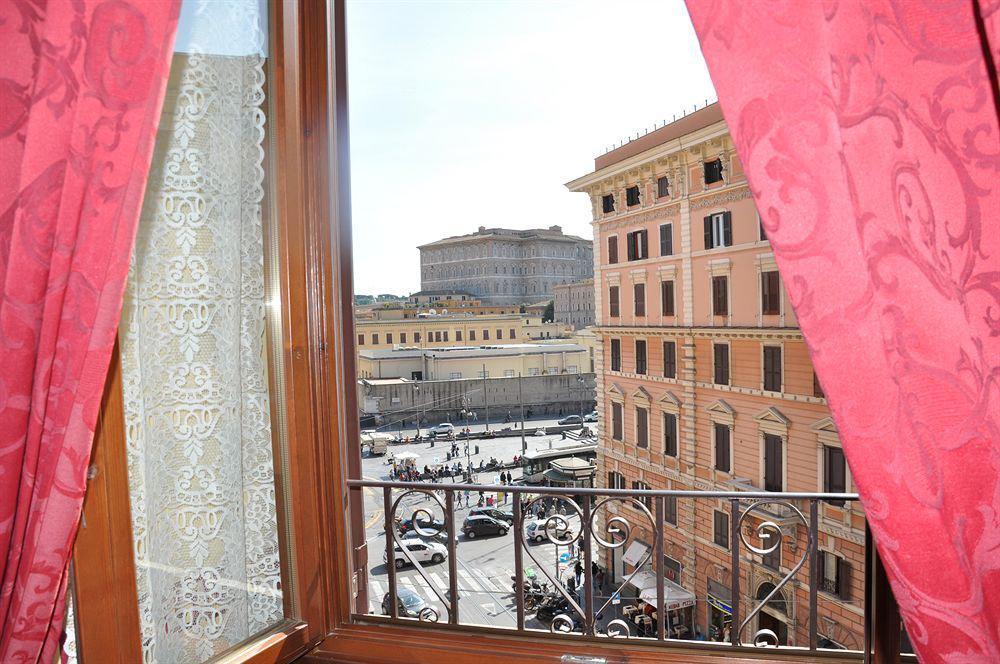 Bed & Breakfast Le Di Via Ottaviano - In Rome